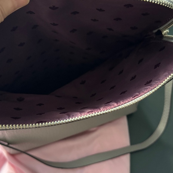 ♠️Kate Spade Gray purse - Picture 7 of 10